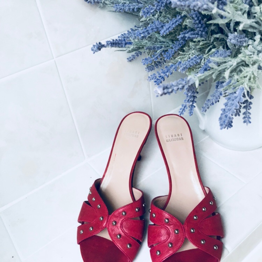 Vintage Stuart Weitzman small heels